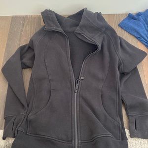 Black lululemon scuba hoodie